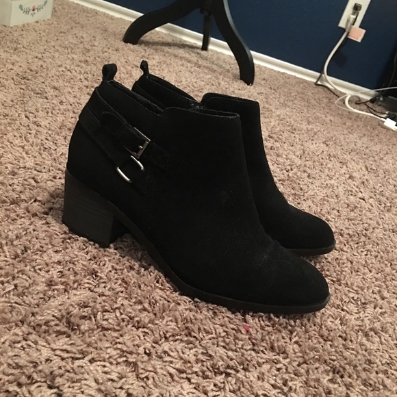 Sonoma Shoes - Adorable black booties with side buckle and zipper